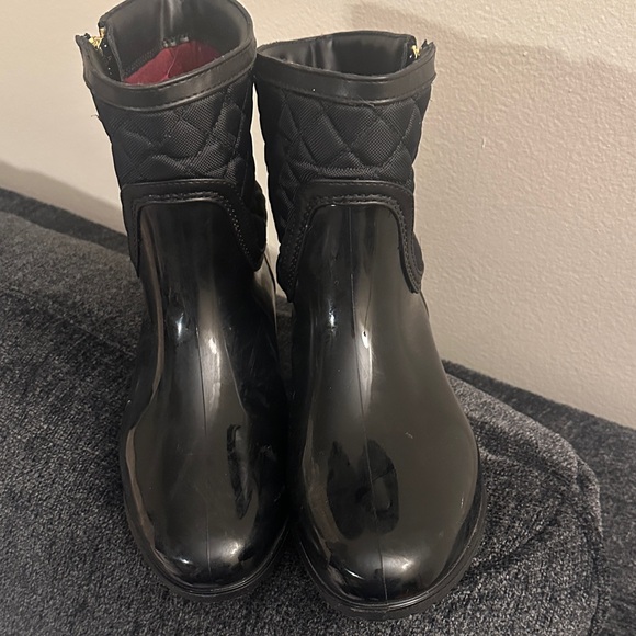 Tommy Hilfiger Black Quilted Rain Boots - Picture 2 of 5